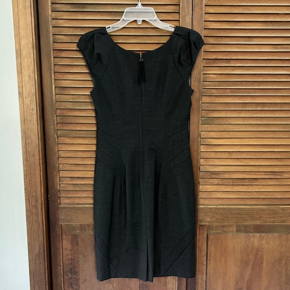 Rebecca Taylor Dark Gray Sheath with Black Ruffle V-Neck, Size 4 - Picture 6 of 7